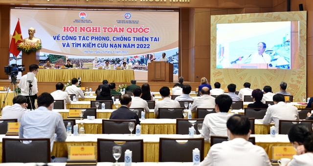 Phó Thủ tướng Lê Văn Thành: Triển khai ngay việc kiểm tra, rà soát kế hoạch phòng, chống thiên tai trên cả nước - Ảnh 2.