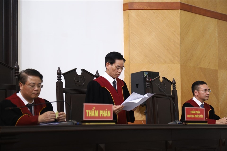 Cựu Chủ tịch Hà Nội Nguyễn Đức Chung được giảm 3 năm tù trong vụ án sai phạm mua chế phẩm Redoxy-3C - Ảnh 2.