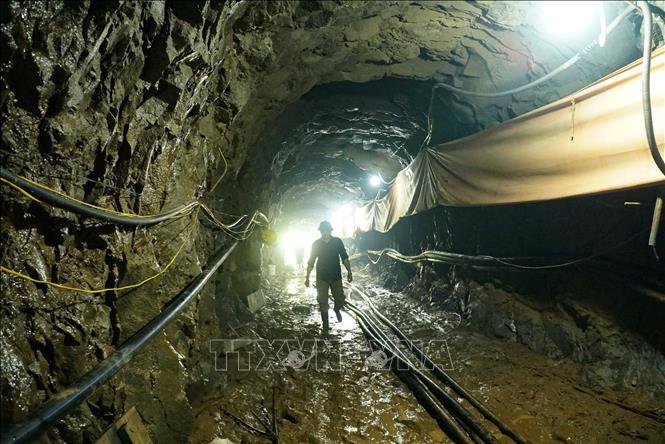 Nỗ lực tìm kiếm công nhân mắc kẹt trong hầm thủy điện ở Điện Biên - Ảnh 2.