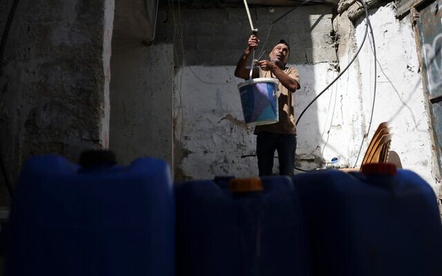 Israel: Tái khởi động việc cung cấp nước cho miền nam Dải Gaza - Ảnh 1.