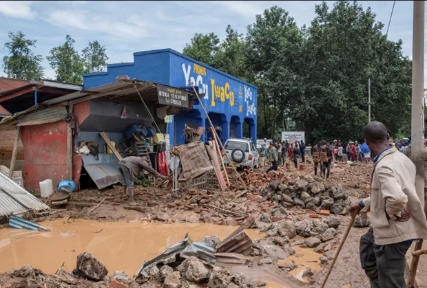Lũ lụt khiến hơn 100 người chết, làm sập nhiều nhà ở Rwanda - Ảnh 1.