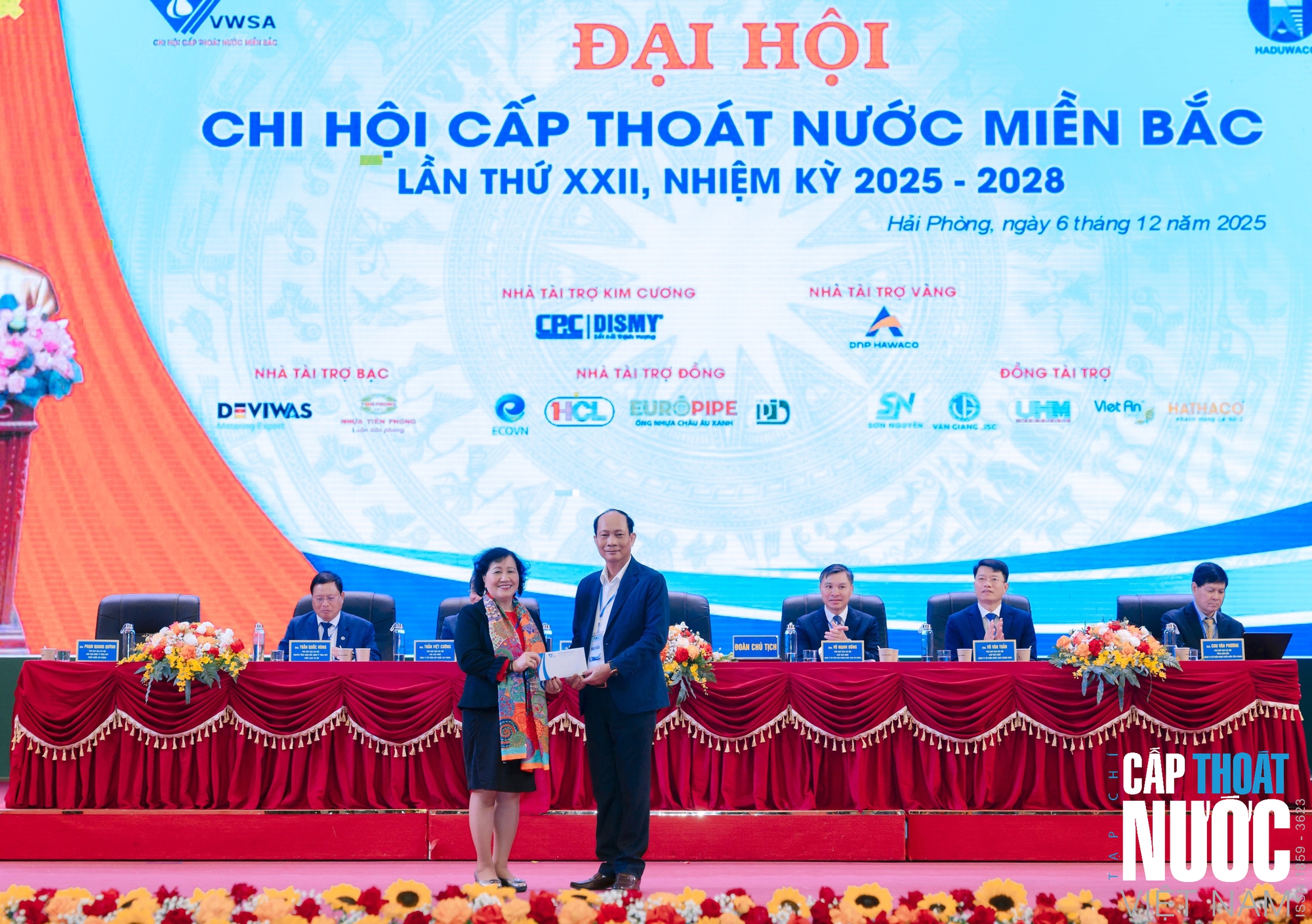 Dòng chảy trách nhiệm: Ngành Nước Việt Nam đồng hành cùng cộng đồng vượt thiên tai - Ảnh 2.