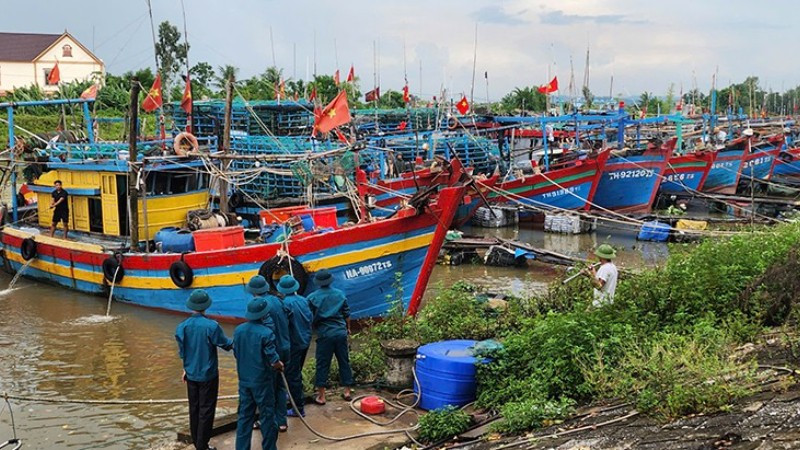 Kịp thời ứng phó với mưa lũ tại miền Trung- Ảnh 2.