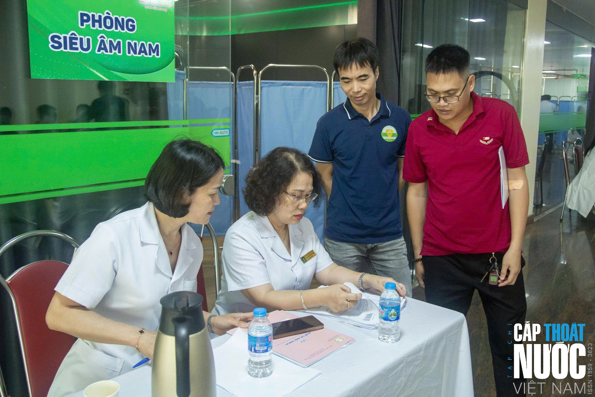 Gần 1.300 người lao động Nhựa Tiền Phong được khám sức khỏe định kỳ- Ảnh 2. Gần 1.300 người lao động Nhựa Tiền Phong được khám sức khỏe định kỳ- Ảnh 2.