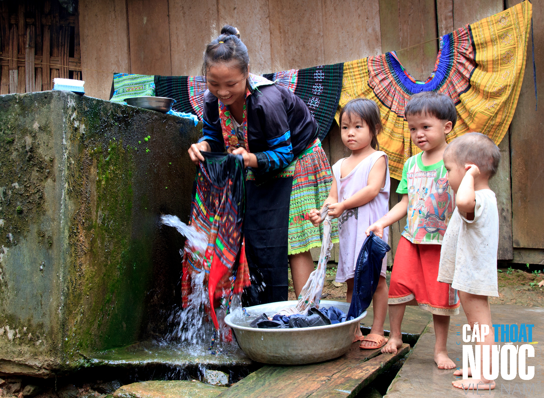 Nước sạch - Tấm khiên bảo vệ phụ nữ và trẻ em gái - Ảnh 3.