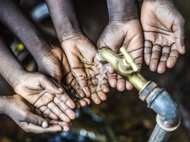 WMO ghi nhận hàng tỷ người thiếu nước ngọt do thiên tai - Ảnh 1.