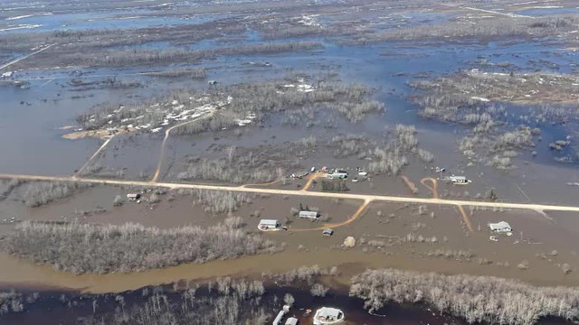 Canada chuẩn bị đón lũ hồ khi lượng mưa gần đạt mức kỷ lục - Ảnh 1.