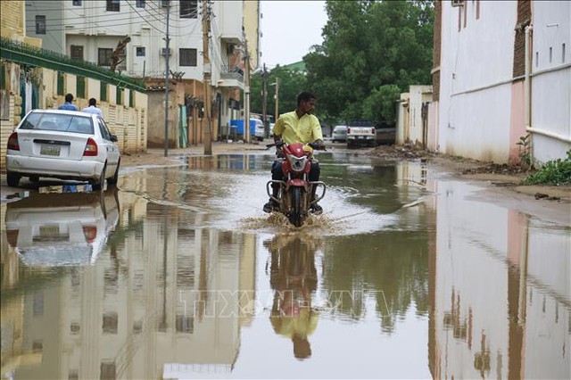 Ngập lụt ở Sudan gây thiệt hại tài sản, ít nhất 52 người tử vong  - Ảnh 1.