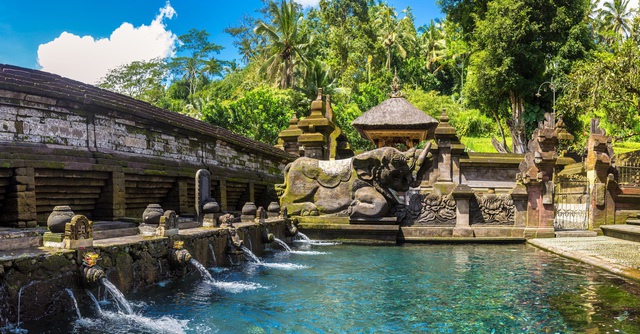 Khám phá Tirta Empul - Ngôi đền nước thiêng của Bali - Ảnh 2.