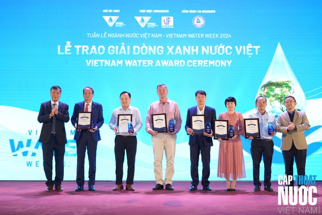 6 doanh nghiệp xuất sắc đoạt giải "Dòng xanh nước Việt"- Ảnh 2.