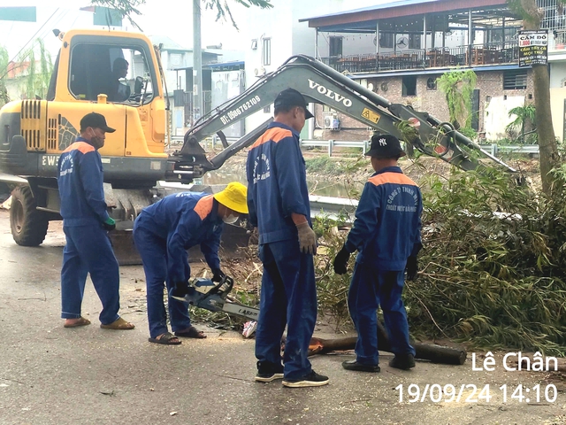 Doanh nghiệp ngành Nước chung tay hỗ trợ đồng bào ảnh hưởng bởi Bão số 3- Ảnh 1.