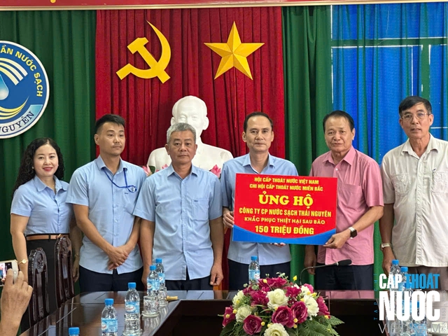 Dòng nước nghĩa tình chảy qua mùa lũ- Ảnh 2.