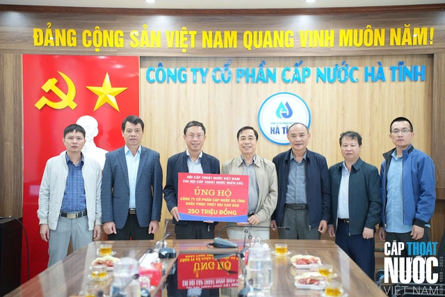 Hành trình trao yêu thương tới vùng lũ: gần 1 tỷ đồng tiếp tục được trao cho các Hội viên- Ảnh 2. Hành trình trao yêu thương tới vùng lũ: gần 1 tỷ đồng tiếp tục được trao cho các Hội viên- Ảnh 2.