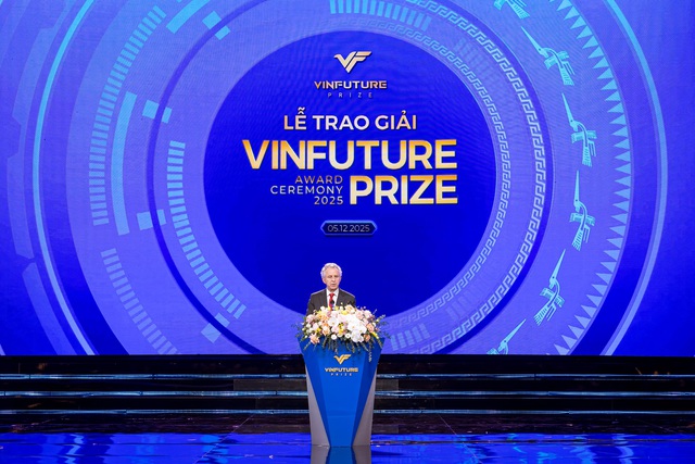 4 công trình khoa học được vinh danh tại VINFUTURE 2025 - Ảnh 6. 4 công trình khoa học được vinh danh tại VINFUTURE 2025 - Ảnh 6.