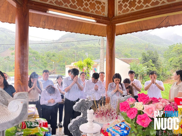 Khánh thành công trình cấp nước sạch tại Làng Nủ: Nghĩa tình ngành nước hướng về vùng lũ - Ảnh 3.