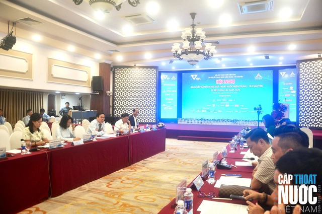 Chi hội Cấp Thoát nước miền Trung - Tây Nguyên tổ chức Hội nghị sơ kết công tác 6 tháng đầu năm 2025 - Ảnh 3.