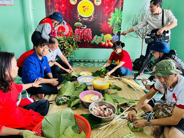 Nước ngọt nơi nhà giàn DK1, mạch sống giữa biển xa- Ảnh 6. Nước ngọt nơi nhà giàn DK1, mạch sống giữa biển xa- Ảnh 6.