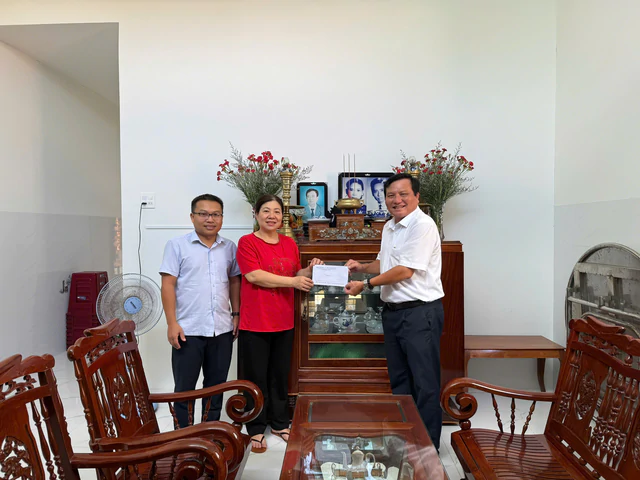 Dòng nước nghĩa tình nối dài hành trình tri ân từ Bắc vào Nam- Ảnh 7.