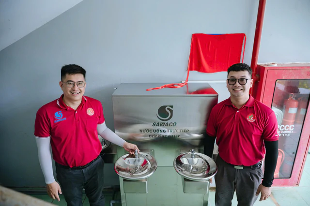 Dòng nước nghĩa tình nối dài hành trình tri ân từ Bắc vào Nam- Ảnh 9.