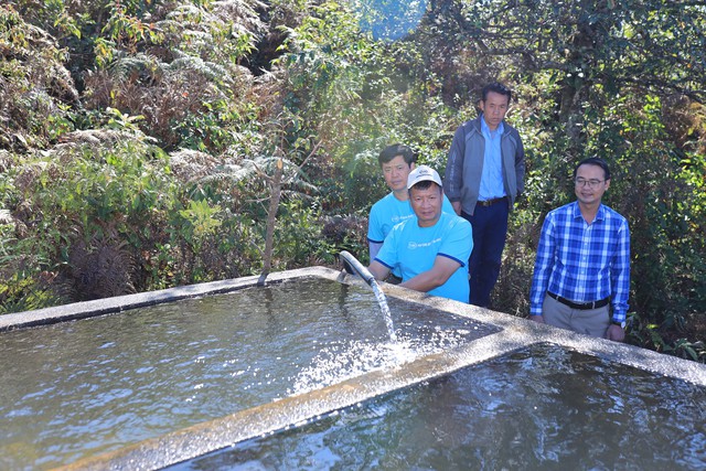 Nhựa B&igrave;nh Minh tiếp tục dự &aacute;n đưa nước sạch đến v&ugrave;ng bi&ecirc;n giới v&agrave; miền n&uacute;i- Ảnh 2.