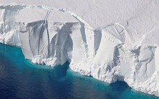 Ảnh vệ tinh cho thấy thềm băng Nam Cực vỡ nhanh hơn dự báo