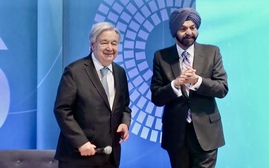 Đặt nước vào trung tâm của chiến lược phát triển toàn cầu