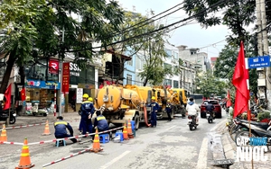 Sẵn sàng "làm xuyên Tết", bảo đảm hệ thống thoát nước của Thủ đô thông suốt