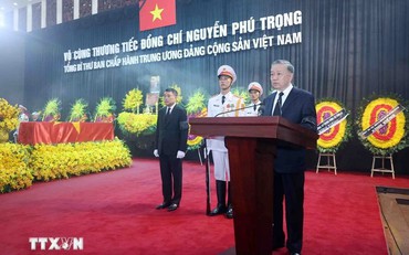 Tổng Bí thư Nguyễn Phú Trọng mãi mãi thuộc về Tổ quốc và nhân dân