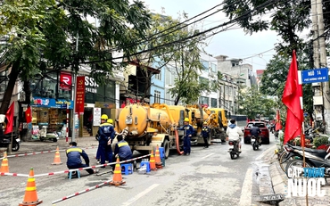 Sẵn sàng "làm xuyên Tết", bảo đảm hệ thống thoát nước của Thủ đô thông suốt