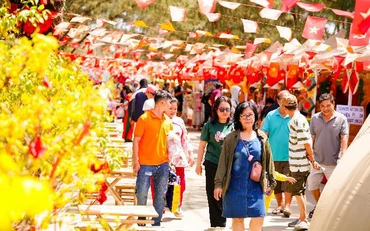 Hàng vạn người đổ về siêu đô thị biển Cần Giờ hái lộc đầu năm, giới đầu tư nhìn thấy “chỉ báo” tăng trưởng mới