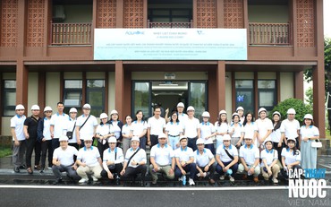 Hơn 100 du khách tham gia chương trình tham quan thực tế trong khuôn khổ Vietnam Water Week 2026