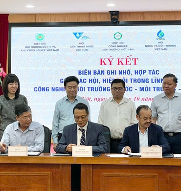 Hội Cấp Thoát nước Việt Nam ký kết Biên bản ghi nhớ với 04 hiệp hội hàng đầu về môi trường