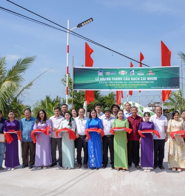 Nhựa Tiền phong khánh thành Cầu nối yêu thương số 114 tại Cà Mau