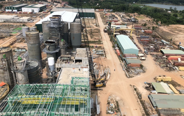 Công trường xây dựng nhà máy bột giấy VNT19.