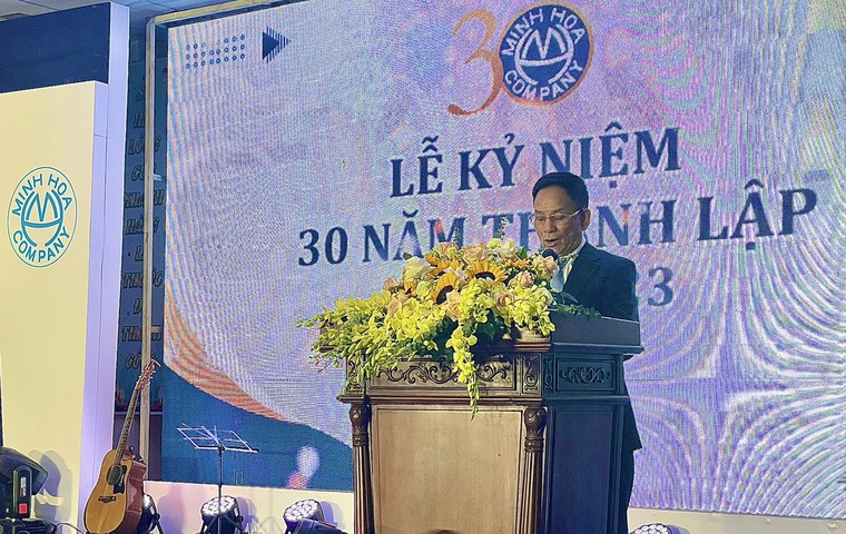 Giám đốc Công ty CP Đầu tư Minh Hòa Trương Quốc Cư phát biểu tại buổi lễ