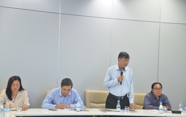 Chủ tịch VWSA Nguyễn Ngọc Điệp phát biểu tại buổi làm việc với lãnh đạo Tổng công ty SONADEZI