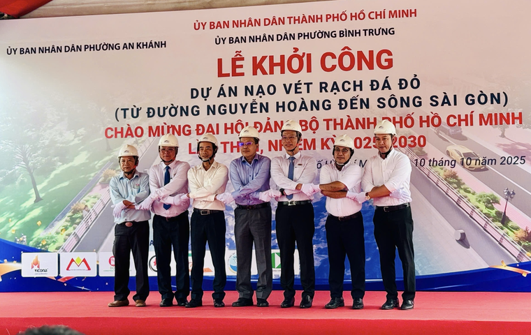 Các nhà thầu quyết chung tay làm đẹp thành phố.