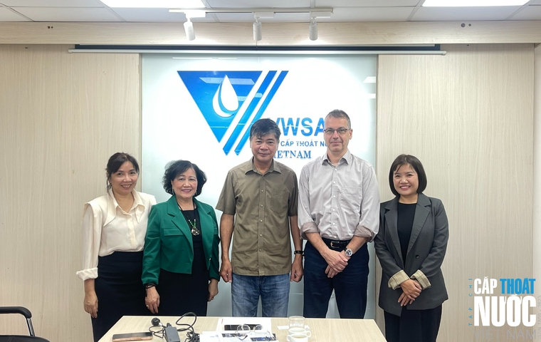 Lãnh đạo VWSA tiếp đón và làm việc với đại diện Cơ quan Đối tác ngành Nước Hungary (HWP). Lãnh đạo VWSA tiếp đón và làm việc với đại diện Cơ quan Đối tác ngành Nước Hungary (HWP).