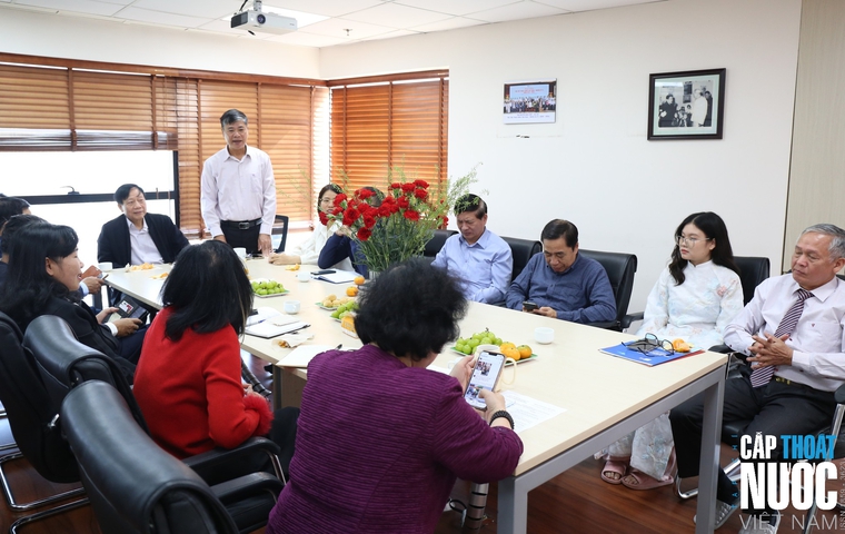 Toàn cảnh buổi quyên góp ủng hộ các doanh nghiệp ngành Nước bị thiệt hại tại khu vực Miền Trung - Tây Nguyên.