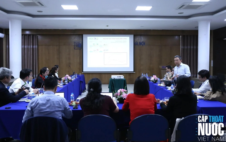 Công ty CP Nhựa Thiếu niên Tiền phong phối hợp với Viện Khoa học và Kỹ thuật Môi trường – Trường Đại học Xây dựng Hà Nội tổ chức hội thảo chuyên đề "Giải pháp lưu trữ nước và chống ngập cục bộ".