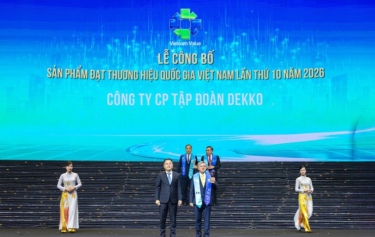 DEKKO lần thứ 5 liên tiếp được vinh danh Thương hiệu Quốc gia Việt Nam. Ảnh: BTC