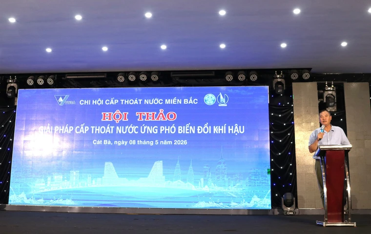 Ông Trần Văn Dương - Tổng giám đốc Công ty CP Cấp nước Hải Phòng phát biểu khai mạc hội thảo.